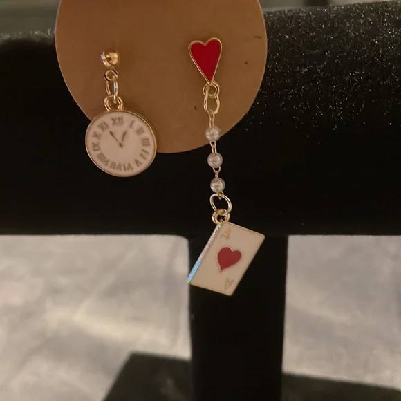 Alice in Wonderland Mix Matched Clock Cards Pierced Earrings…soooo cute! - Picture 5 of 5
